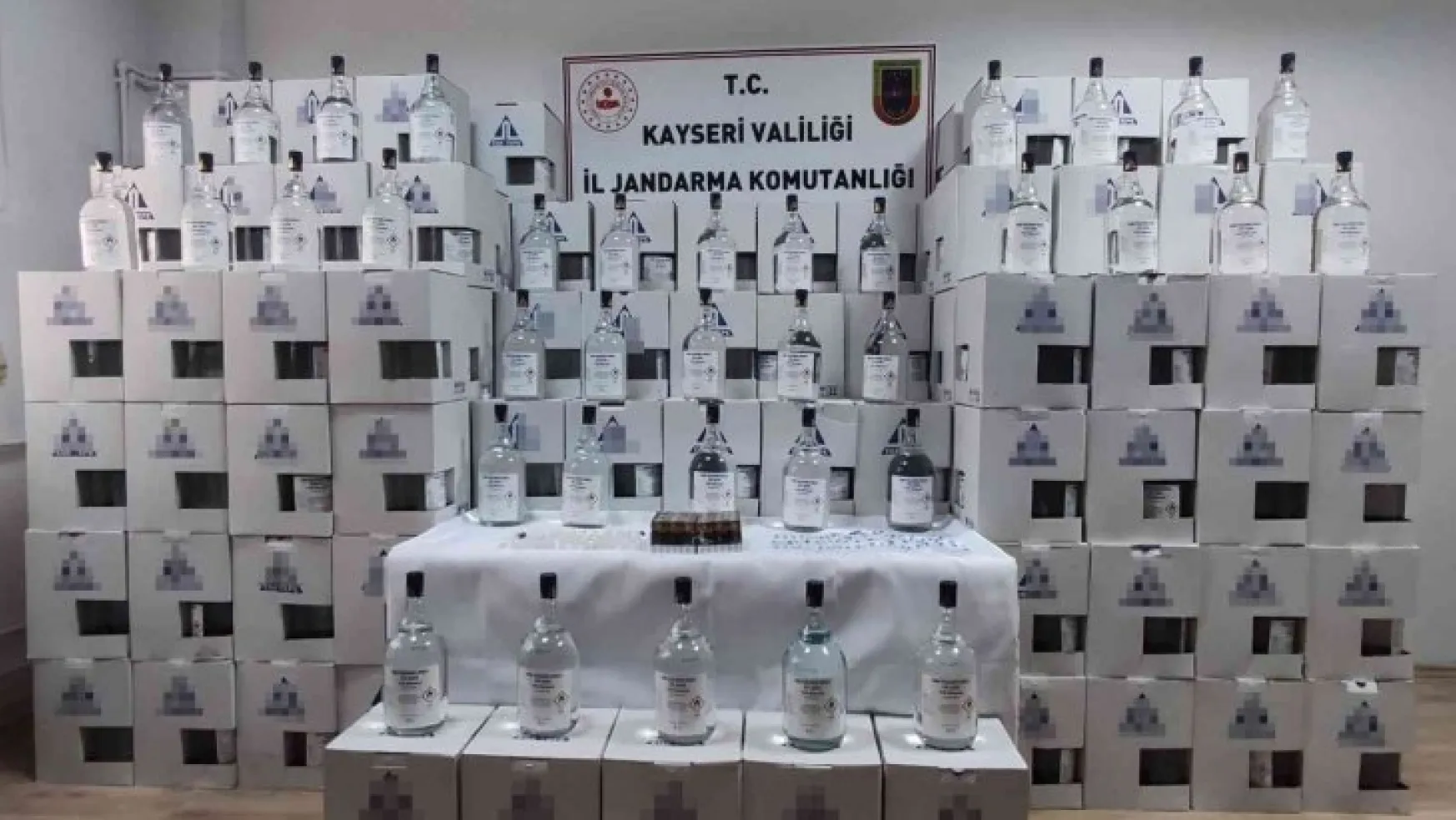 Kayseri'de öldüren içki operasyonu: 2 ton 68 kilogram etil alkol ele geçirildi