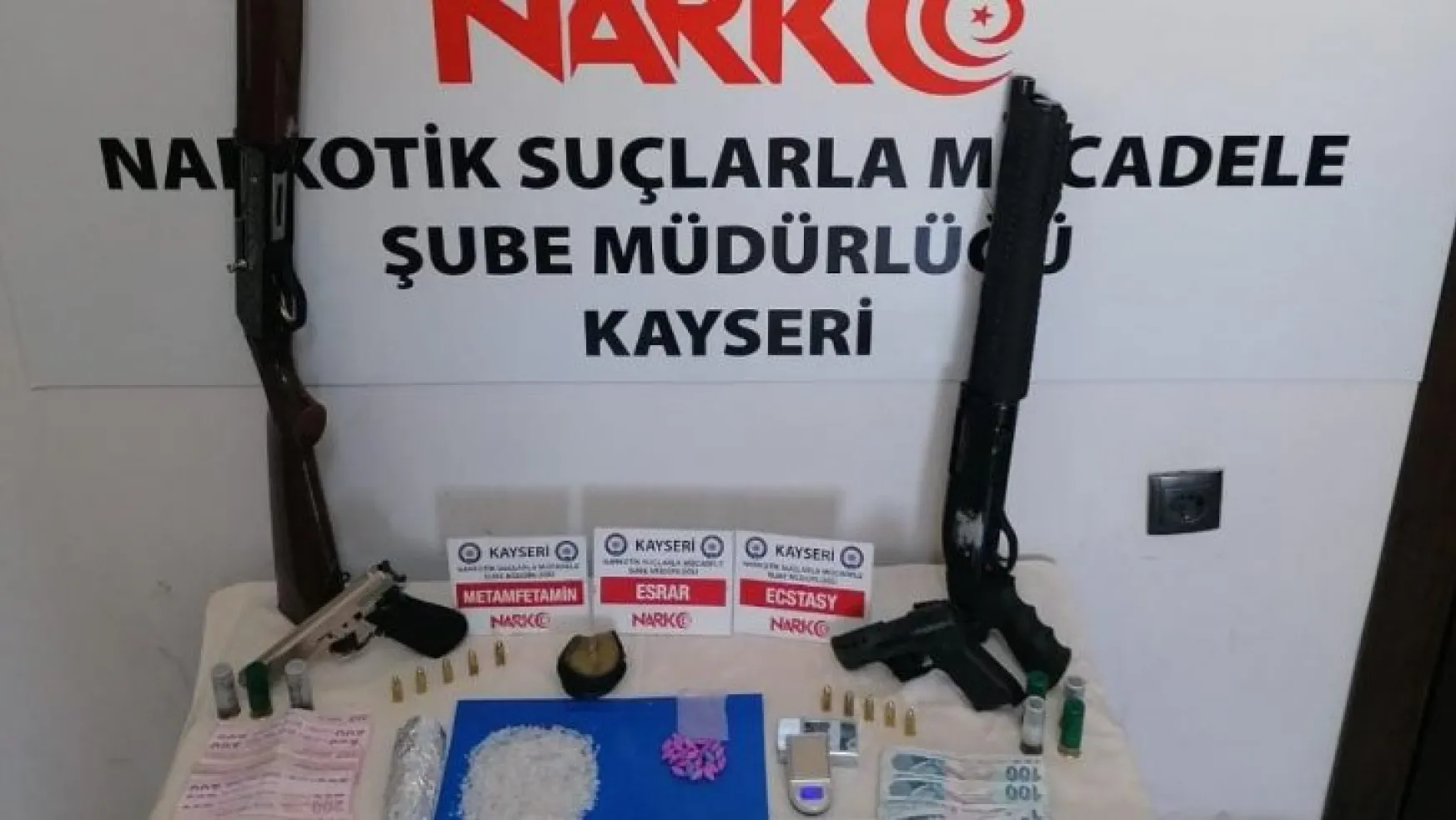 Kayseri'de uyuşturucu tacirlerine operasyon: 15 şüpheliye işlem yapıldı