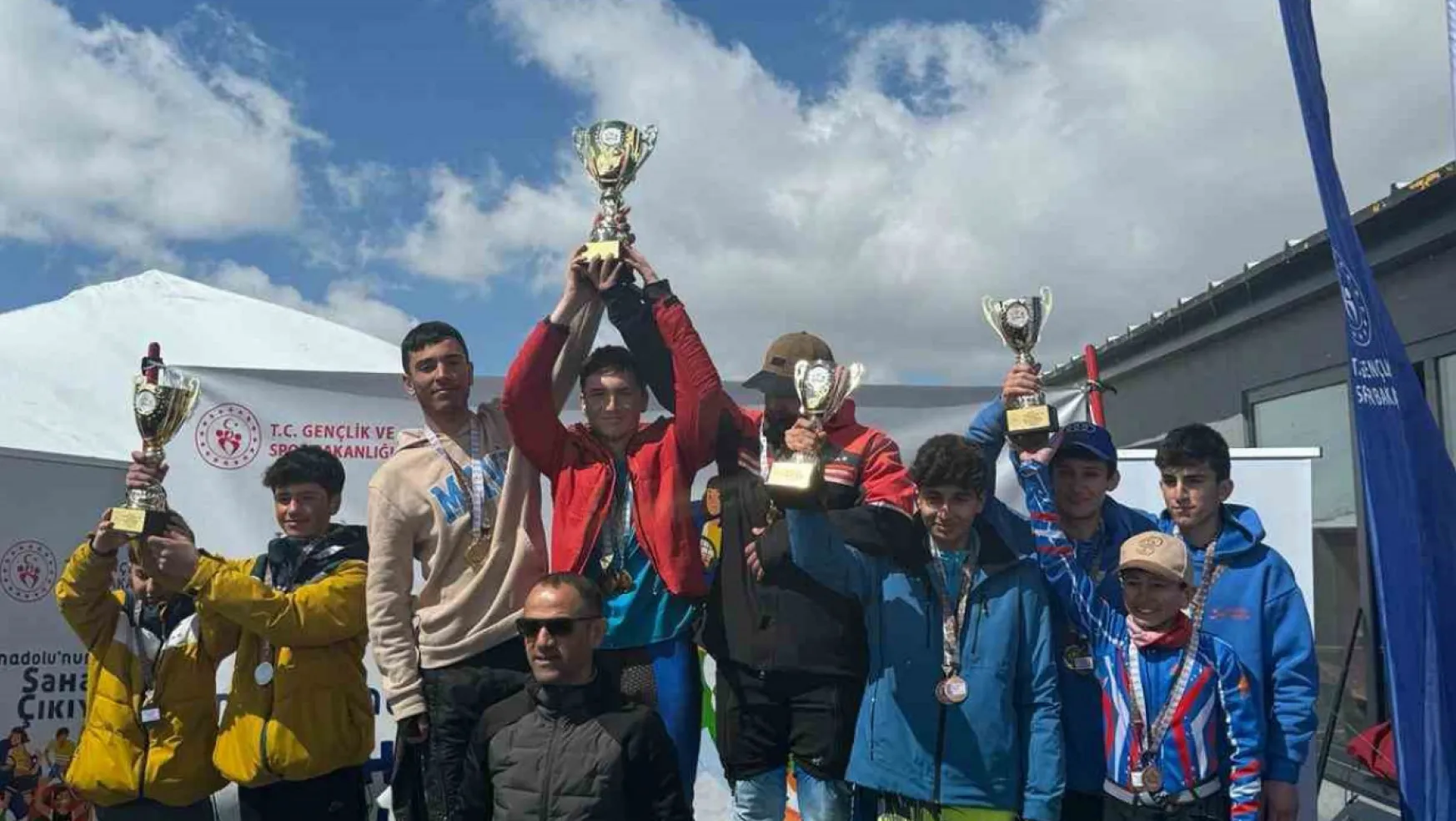 Kayseri Kayak takımları Türkiye şampiyonu oldu