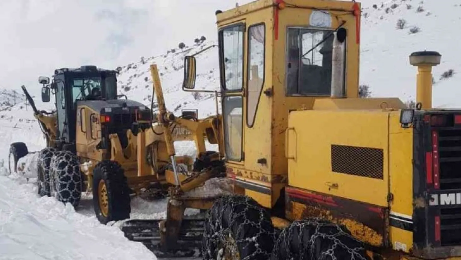 Kayseri'nin en doğusunda karla mücadele devam ediyor