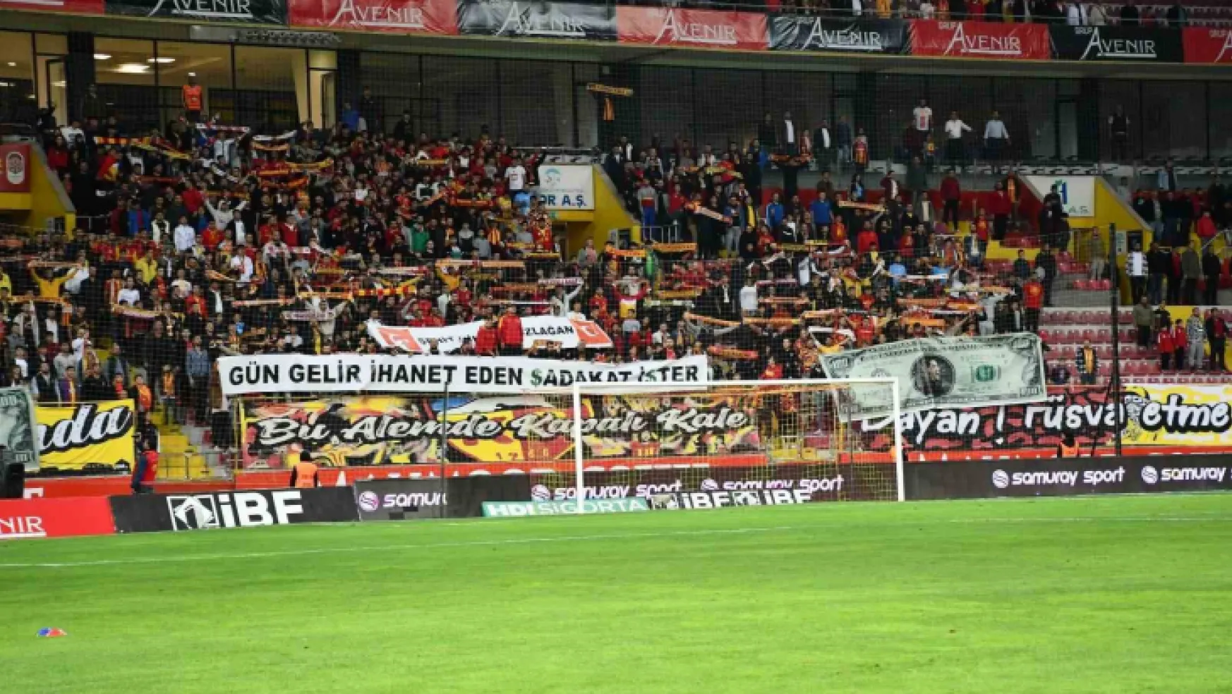 Kayserispor'a PFDK'dan 'Usulsüz Seyirci Alma' cezası
