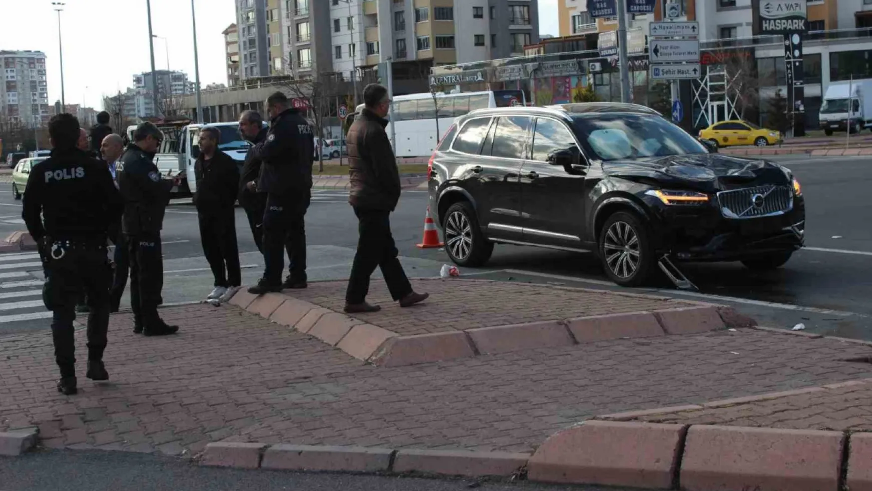 Kayserispor Başkanı Çamlı kaza yaptı