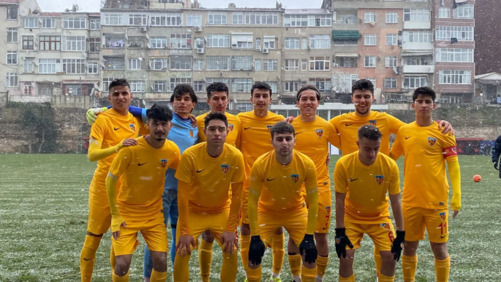 Kayserispor U19, Fatih Karagümrük U19'u 3-0 mağlup etti
