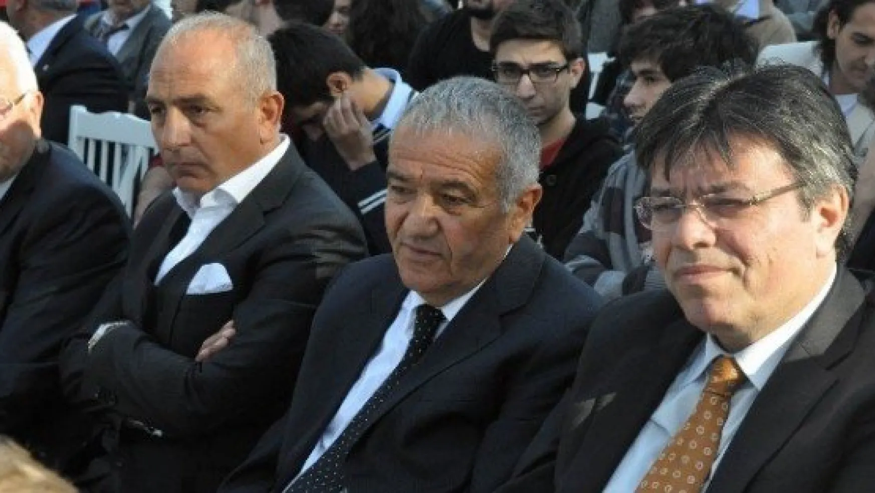 Kayserispor Kulübü Başkanı Recep Mamur'dan Cumhurbaşkanı Gül'e Jest 