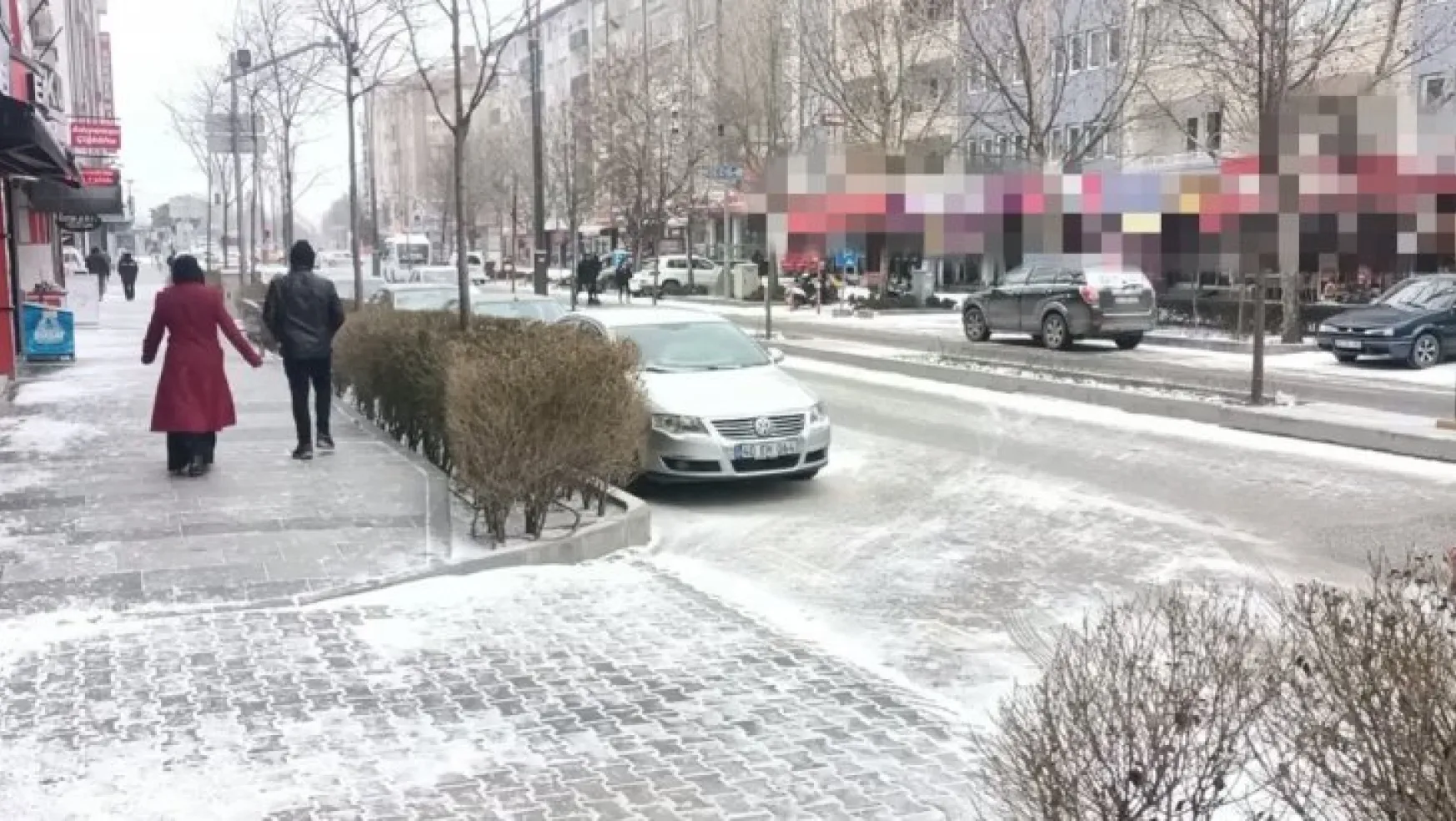 Kırşehir'de kar yağışı etkili oluyor