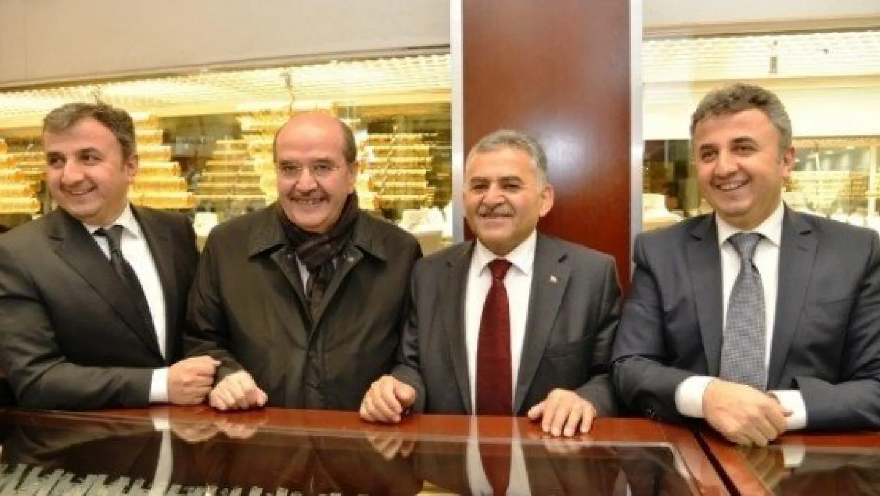 Melikgazi Belediye Başkanı Büyükkılıç'tan, Kazancılar Esnafına Ziyaret 