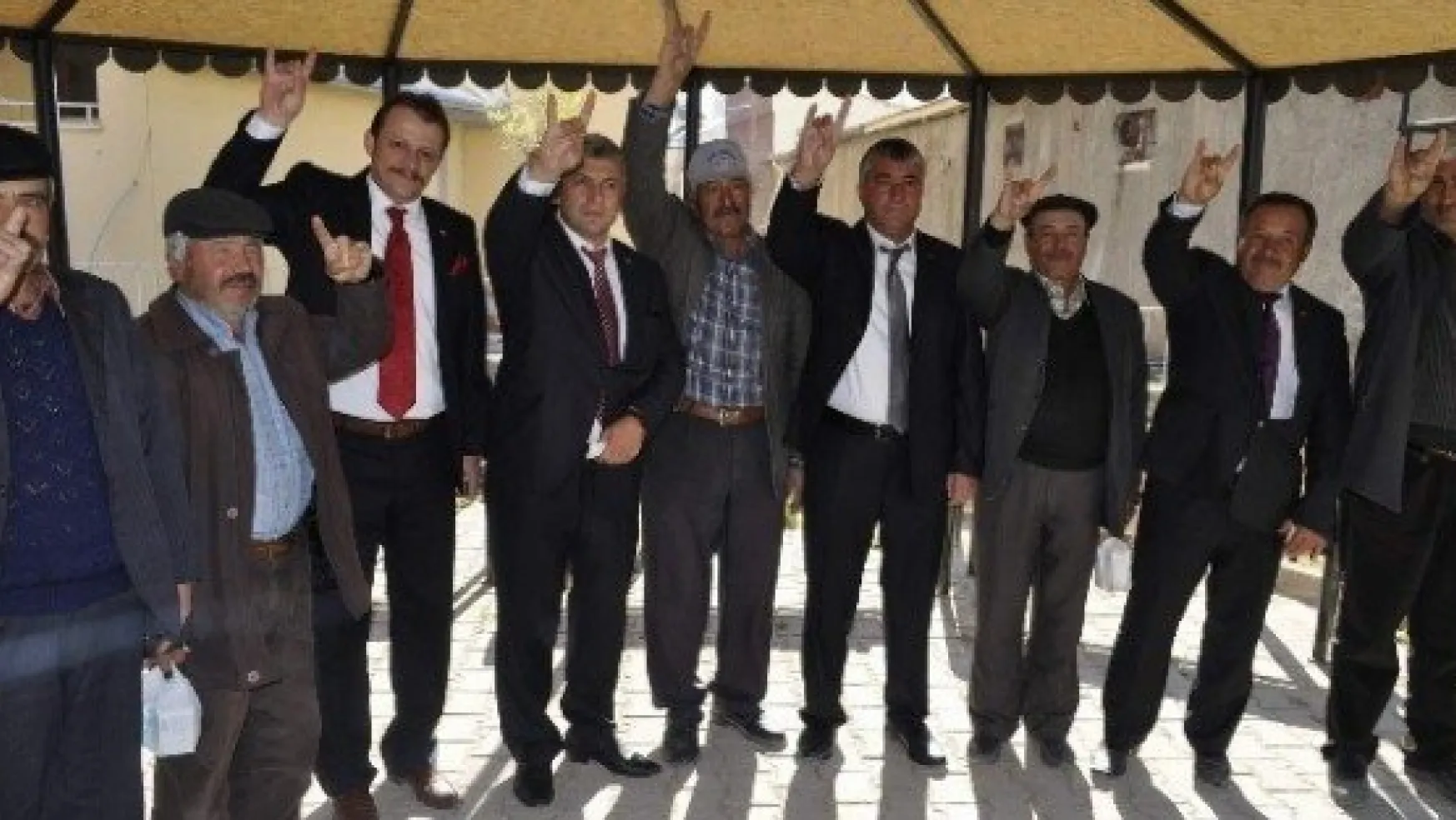 Mhp'nin Büyükşehir Belediye Başkan Adayı Mustafa Özsoy, Akkışla'da