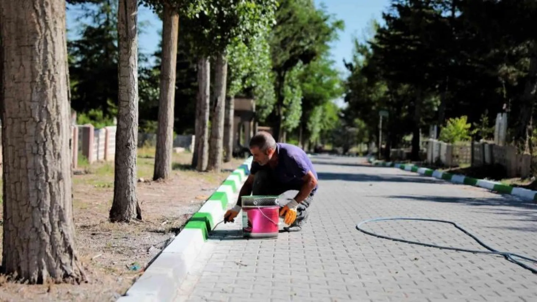 Nevşehir'de Bayram öncesi mezarlık temizlikleri başladı