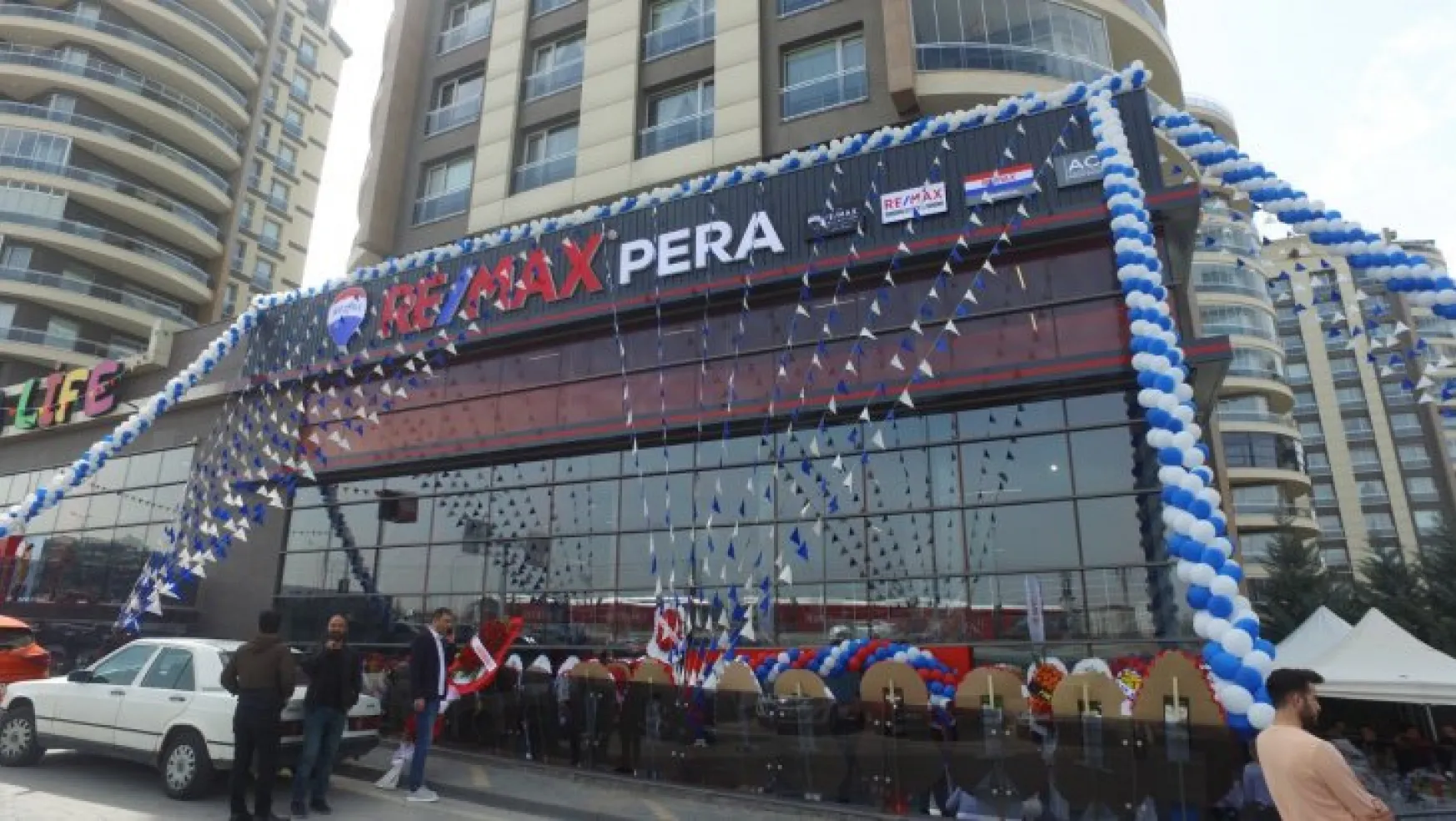 RE/MAX PERA, düzenlenen törenle hizmete açıldı