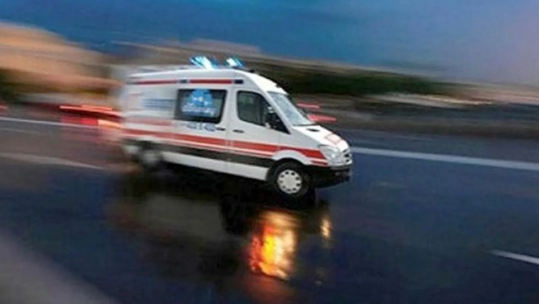 Sarıoğlan'da trafik kazası: 4 yaralı