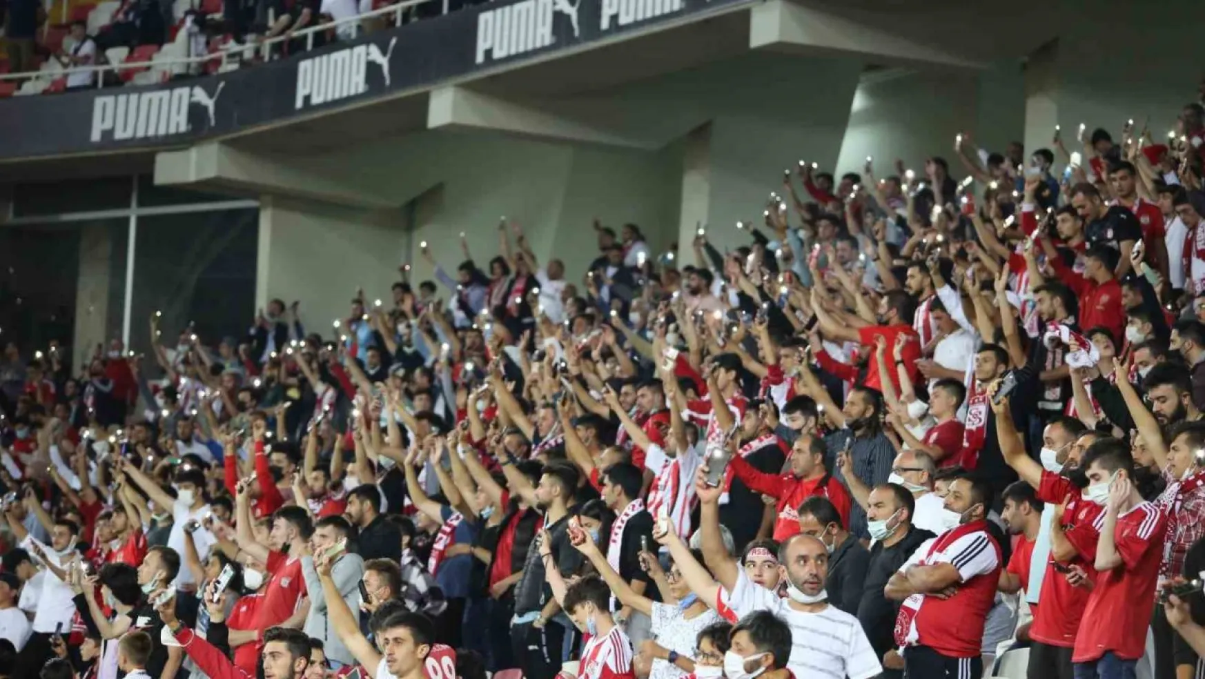 Sivasspor taraftarlarından maç saatine tepki
