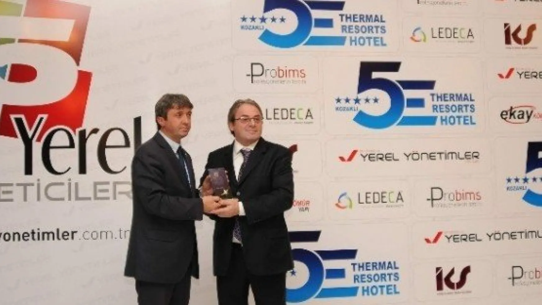 Sosyal Belediyecilik Dalında 'ziya Turgut Parkı' Başkan Özmen'e Ödül Getirdi 