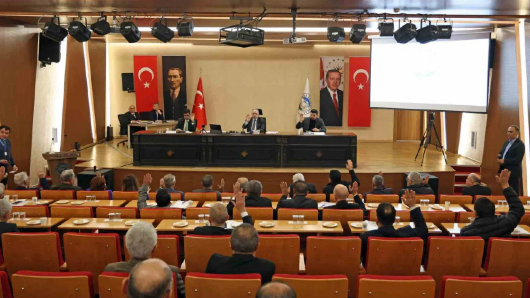 Talas'ta yılın ilk meclisi