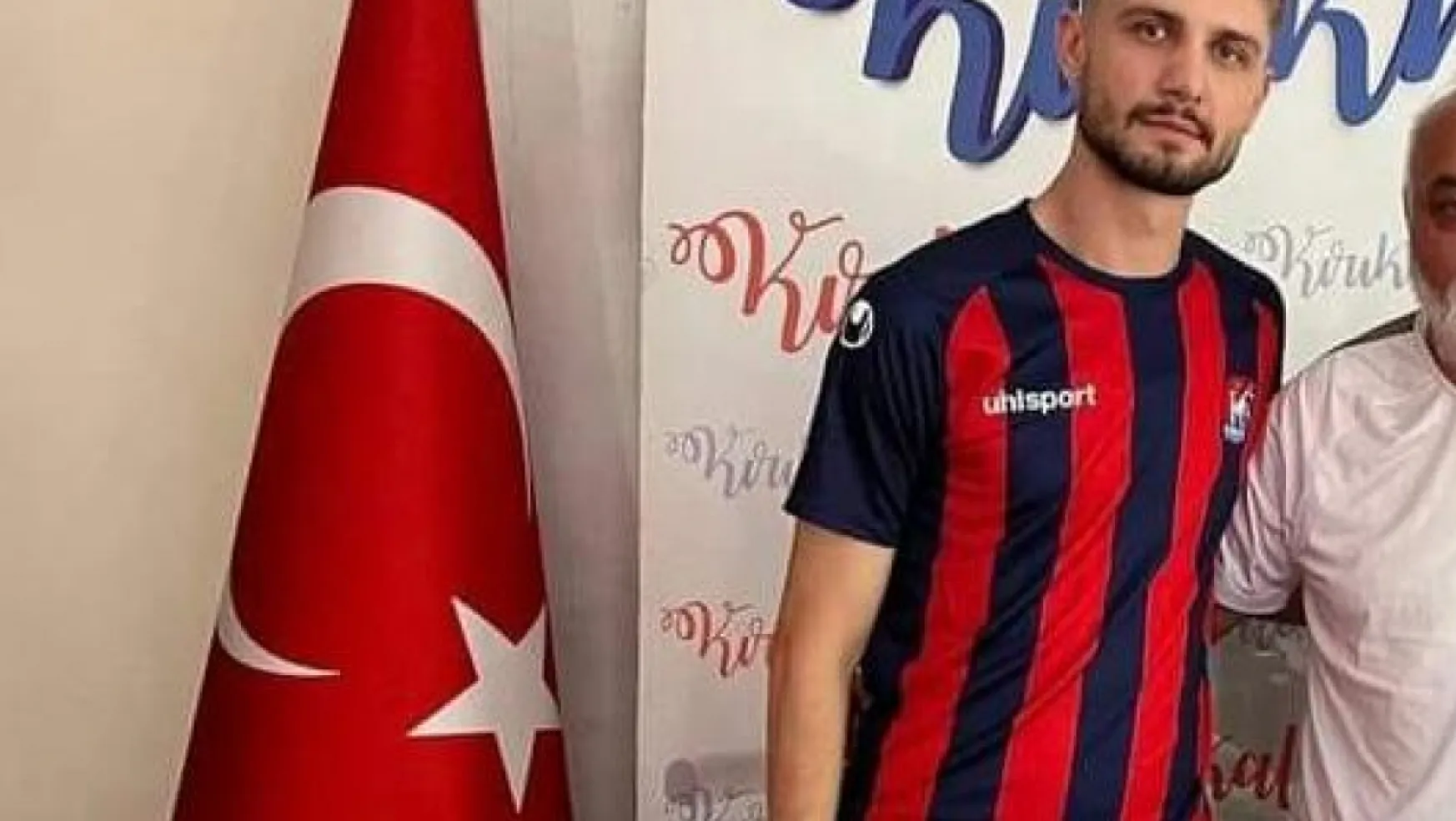 Talasgücü Belediyespor stoper Mehmet Albayrak'ı transfer etti