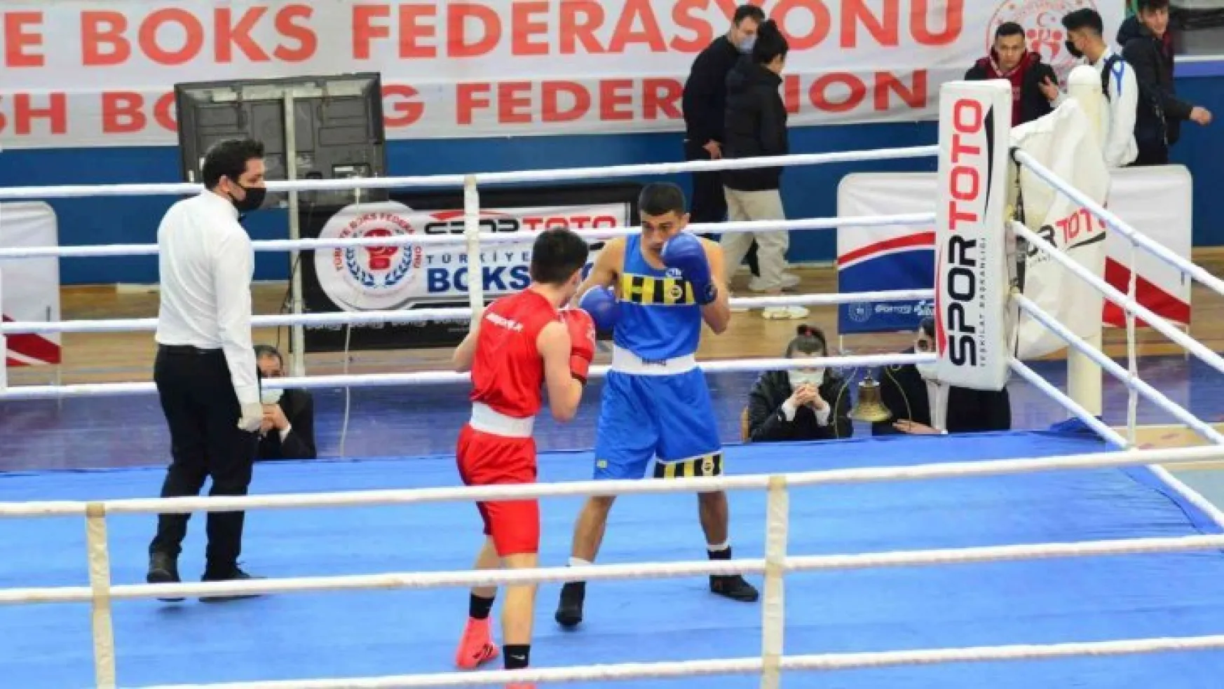 Türkiye Boks Şampiyonası  Kırşehir'de Başladı