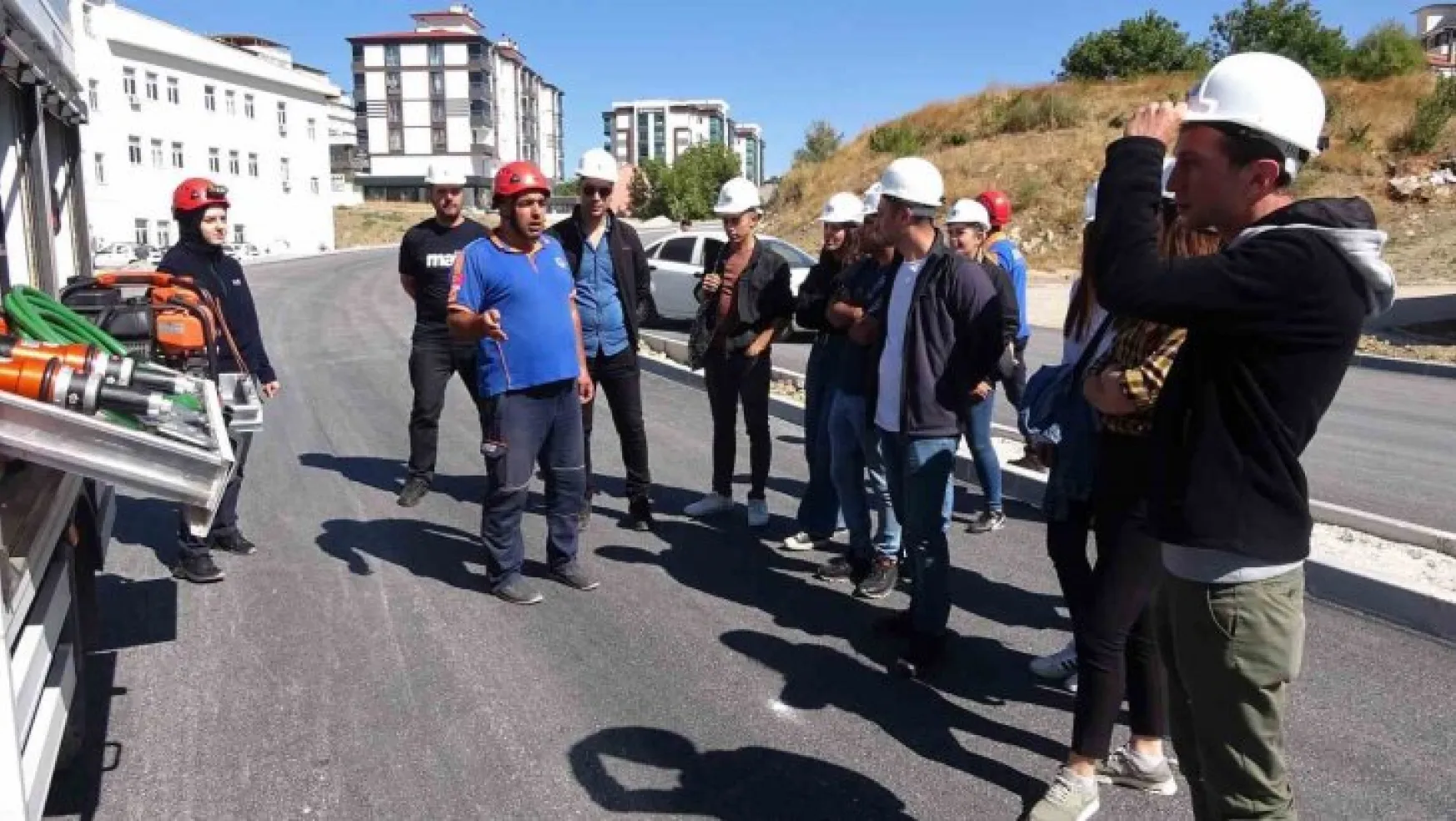 Yozgat'ta kamu kurumlarında afet farkındalık eğitimi veriliyor