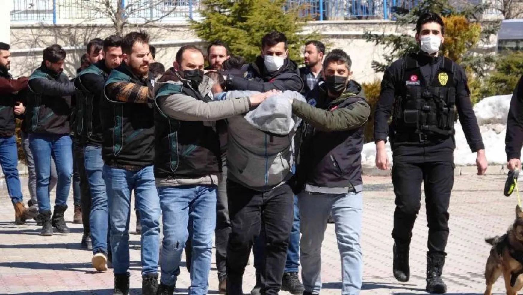 Yozgat'ta uyuşturucu operasyonu: 9 gözaltı