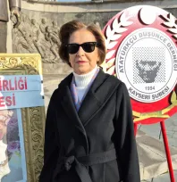 Ayşe Uzunlu, 'Türk kadını siyasi hayatta hak ettiği yerde değil'