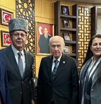Bahçeli'ye Çerkes Kılıcı Şaşka Takdim Edildi: Oğuz Berk'ten 'Terörsüz Türkiye' Vurgusu