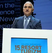 Bakan Ersoy, 'Turizm geliri 50 milyar doları aştı'