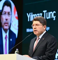 Bakan Tunç, 'Şehitler verdiğimiz terör belasından kurtulmanın eşiğindeyiz'