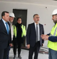 Bakan Yardımcısı Ersöz, Talas'taki 2 bin kişilik öğrenci yurdunda incelemelerde bulundu