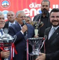 Başkan Büyükkılıç, Engelli Spor Kulüpleriyle bir araya geldi
