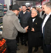 Başkan Büyükkılıç, Sabah Mesaisine Argıncık Sebze Hali'nde Başladı