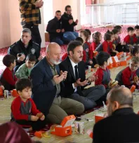 Başkan Çolakbayrakdar, 'Her bir çocuğumuzun iyi bir eğitim alması için kararlılıkla çalışıyoruz'