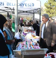 Başkan Palancıoğlu'ndan, Gazze İçin Hayır Çarşısı'na ziyaret