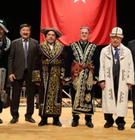 Başkan Yalçın'a 'Türk Dünyası Üstün Hizmet Ödülü'