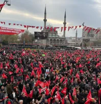 CHP'li Özel 'Bu şehirde 35 yıldır seçimleri kazanamadık, Kayseri'ye kızmadık, eksiği, kusuru kendimizde gördük'
