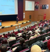 'Çocuk ve Ergenlerde İntihar ve Yas' konulu konferans düzenlendi