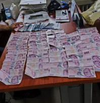 Dilencilere geçit yok: Üzerinden çıkan 12 bin 200 liraya el konuldu