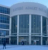 Eniştesini silahla yaralayıp araçla üstünden geçerek ölümüne sebep olan şahsa yeniden yapılan yargılama sonucu 16 yıl 6 ay hapis⁠⁠⁠⁠⁠⁠