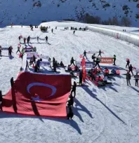 Erciyes'in Eteklerinde Beyaz Hüzne Vefa: Sarıkamış Şehitleri 111. Yılında Anıldı
