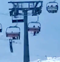 Erciyes'te yürekler ağza geldi: Telesiyeje asılı genç yere çakıldı