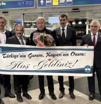 Hulusi Akar'dan Münih'te Kayserililere Teşekkür: 'Mesafeler Değişse de Gönül Bağımız Değişmiyor'