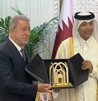 Hulusi Akar'ın Katar Ziyareti: Stratejik Ortaklık ve İş Birliği Vurgusu