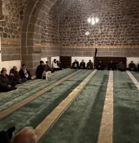 İlim Hikmet Vakfı Sabah Namazı Buluşmaları 776 Yıllık Camide Devam Ediyor