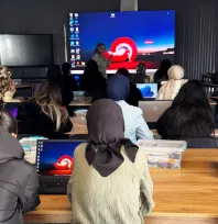 Kayseri'de Bilişim Akademisi'nde Fen Bilgisi Öğretmen Adaylarına Robotik Kodlama Eğitimi