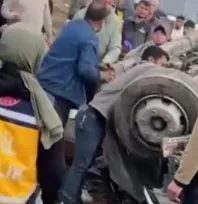 Kayseri'de sürücüsünün kontrolünü kaybettiği tır devrildi 1 ölü