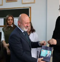 Kocasinan'dan öğretmenlere 'hatırı 40 yıl sürecek' hediye