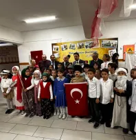 Miniklerden 'Geçmişten Geleceğe Cumhuriyet Sokağı' etkinliği