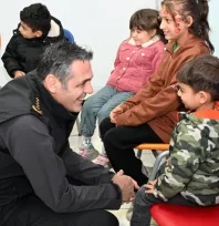 Müdür Aydın, kanser hastası çocuklarla bir araya geldi