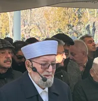 Nursaçan Hoca hanımını Dar-ı Bekâ'ya uğurladı