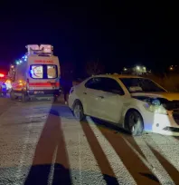 Peş peşe yaşanan 2 trafik kazasında 1'i jandarma 7 kişi yaralandı.