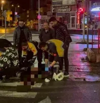 Talas'ta cip motosiklete çarptı: İki Kişi Ağır Yaralı