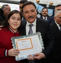 Vali Çiçek, 'Kayserili çocukların Türkiye'nin geleceğine damga vurması için el ele büyük bir mücadele veriyoruz'