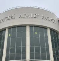 Yabancı uyruklu şahıslar arasında çıkan bıçakla kavga nedeniyle açılan davaya devam edildi